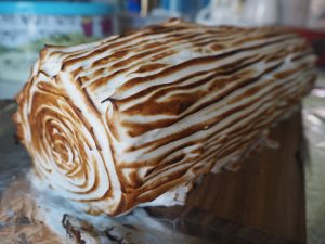 Lemon Meringue Yule Log - 12 servings